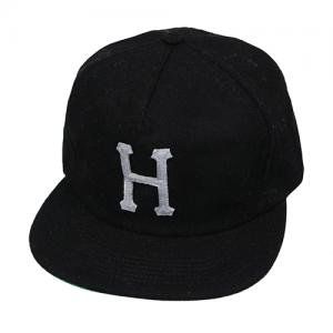 WOOL CLASSIC H STRAPBACK-BLK(wht)