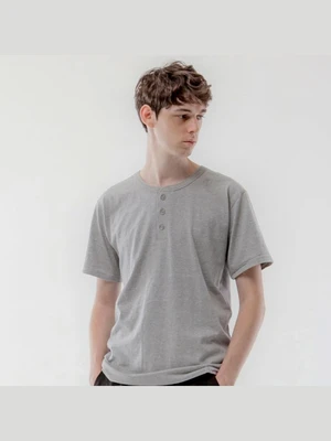 BASIC HENLEY TEE-GRY