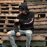 ROSES PULLOVER HOODIE-BLACK