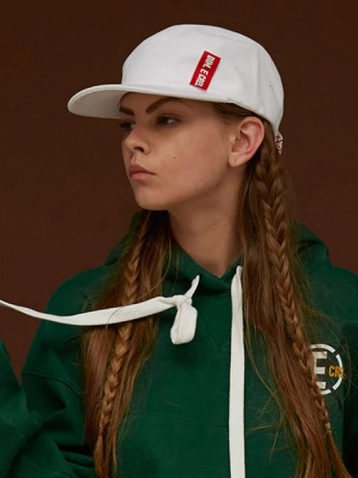 DIM. LABEL CAMP CAP_WHITE