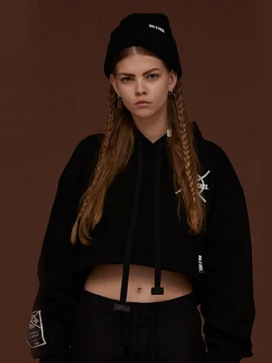 DIM. LABEL CROP HOODIE_BLACK