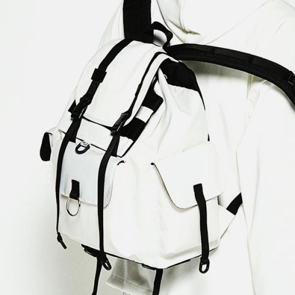 TECHNICAL BACKPACK (WHITE)