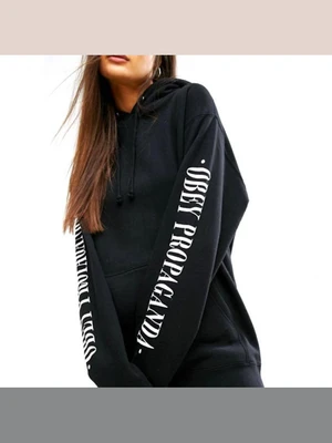 (111731394)NEW TIMES PROPAGANDA HOOD-BLK