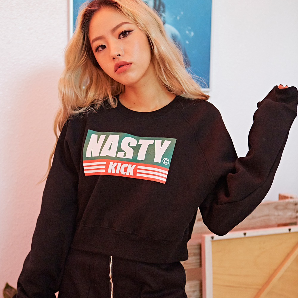 [NSTK] THE FANCY CROP SWEATSHIRTS (BLK)