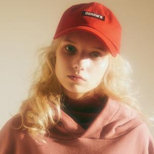 BASIC LOGO CAP-RE