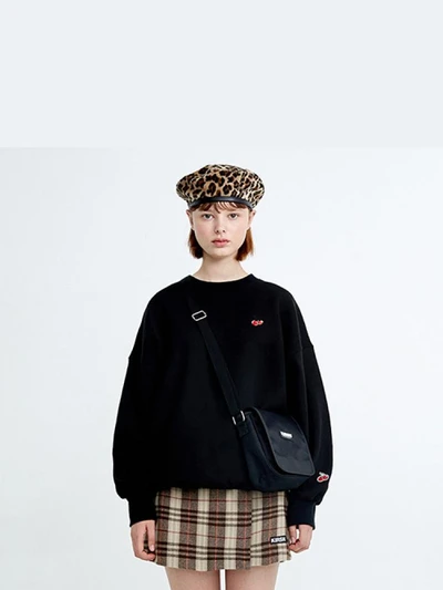 [재입고] SMALL CHERRY SWEATSHIRT HA [BLACK]