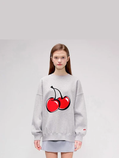 BIG CHERRY SWEATSHIRT IS [GRAY]