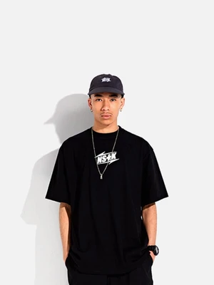 LT LOGO ESNTL TEE BLACK
