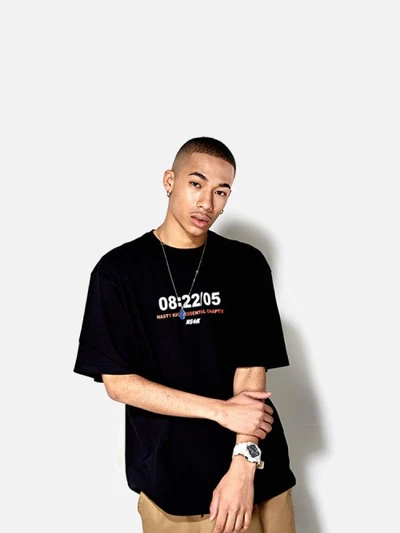 NSTK 05 ESNTL TEE BLACK