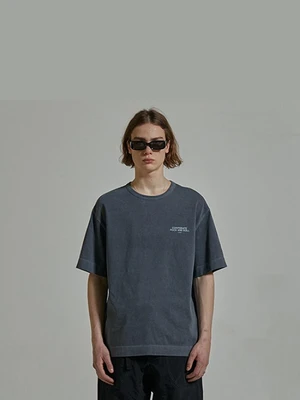PIGMENT SHORT SLEEVE IS [DARK GREY] (DG)